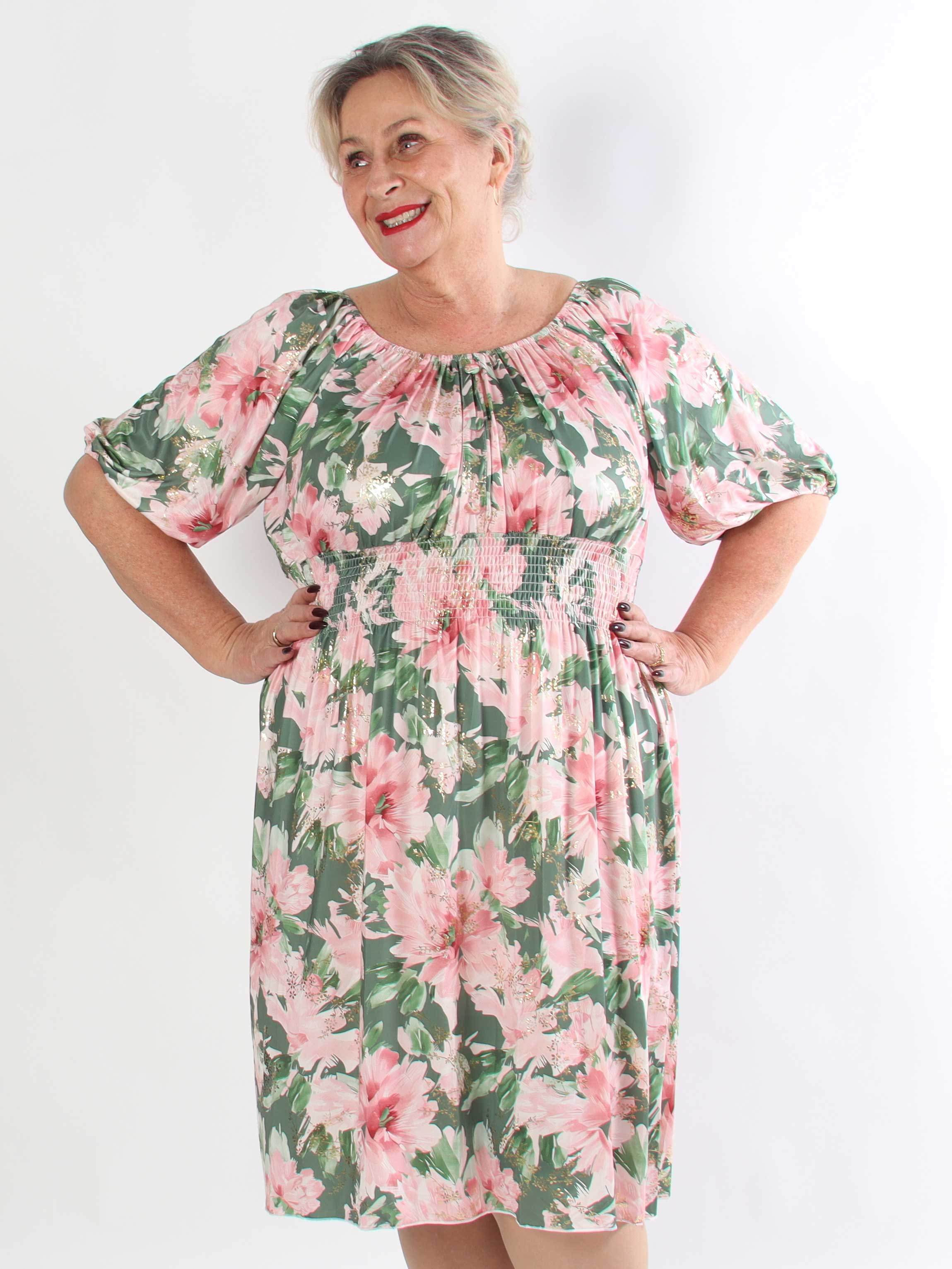Cora Flower Midi - Elastisk blomstret plus size kjole med guld print